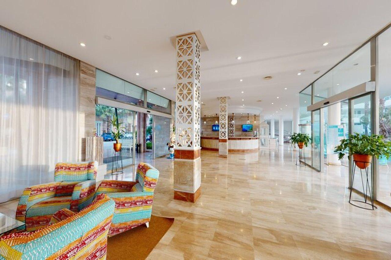 Aparthotel Tropic Garden Санта-Эулалия-дель-Рио Экстерьер фото