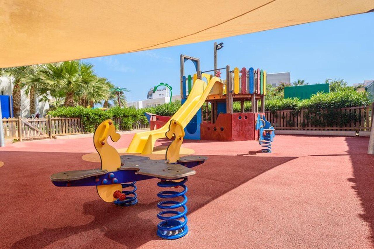 Aparthotel Tropic Garden Санта-Эулалия-дель-Рио Экстерьер фото